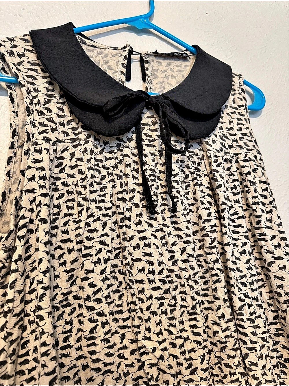 Vintage Animal Print Collared Blouse in Cream & Black Size 18
